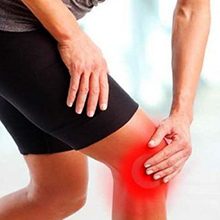 Боль в колене при ходьбе — возможные причины и что делать